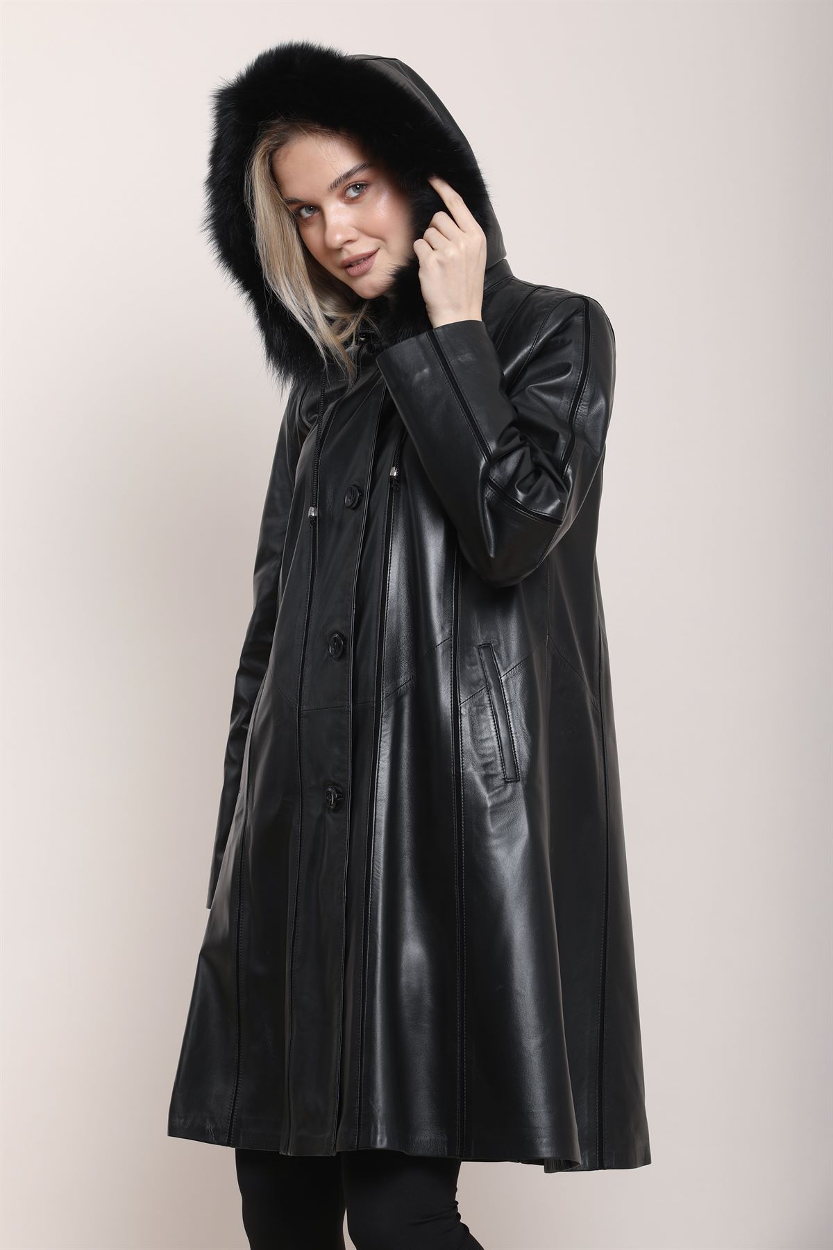 Picture of The best of the female black leather coat