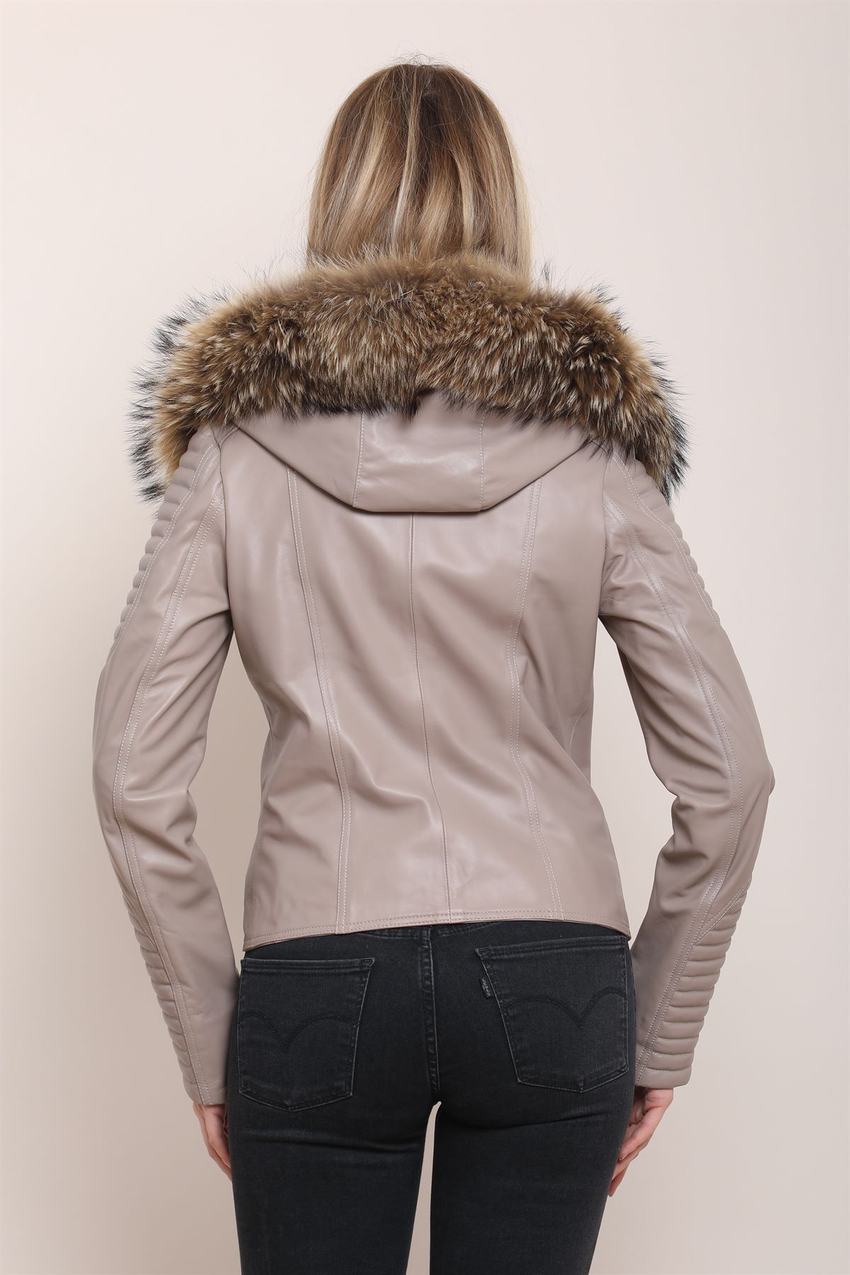 Picture of The best of women's various leather jackets