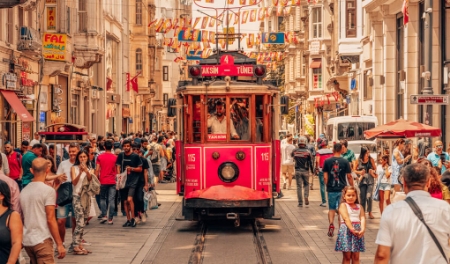 تصویر برای پست وبلاگ Places to See in Taksim, Istanbul: A Journey Through the Heart of the City