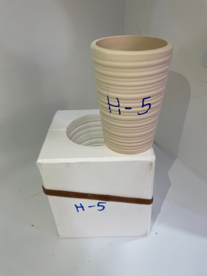 Picture of LINE PATTERNED CUP MOLD