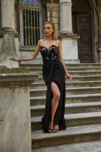 Picture of Vanessa Scaly Heart Collar Slit Black Dress