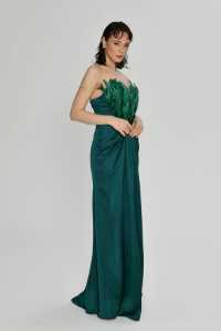 Resim Fleur Straplez Tüylü Altı Saten Yeşil Elbise